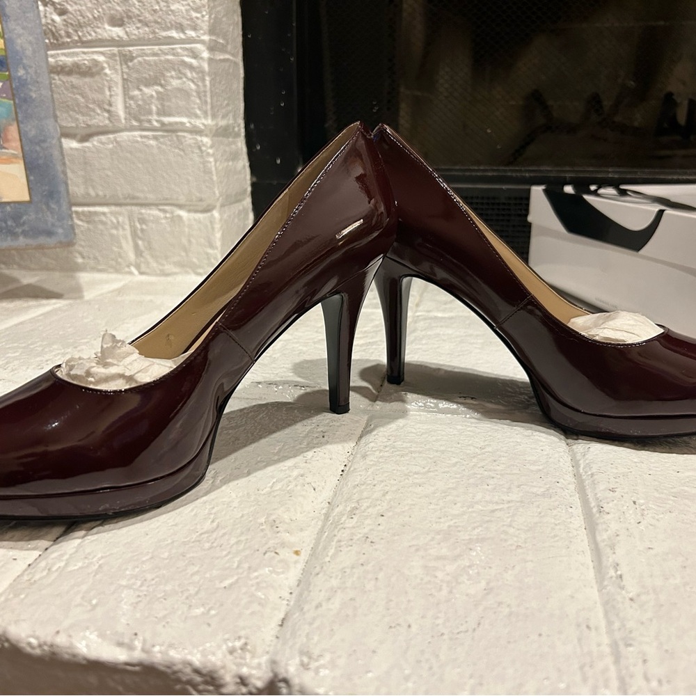 Nine West Plateau Pinot/Burgundy Patent Leather Heels